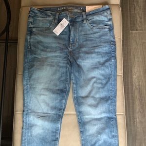 Women’s American Eagle Stretch Blue Brand New Jegging Size 10 - 30W
